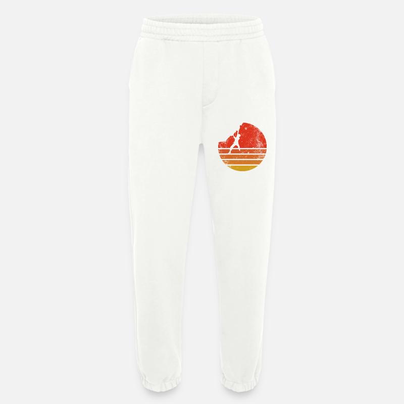 Wanderer bei Retro Sunset - Heavyweight Jogginghose - made by SPREAD  - OFF WHITE