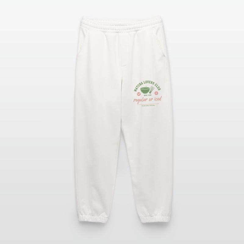 Matcha Lovers Club Regelmäßiges oder Eisgekühltes Tagesritual Heavyweight Jogginghose - made by SPREAD 
