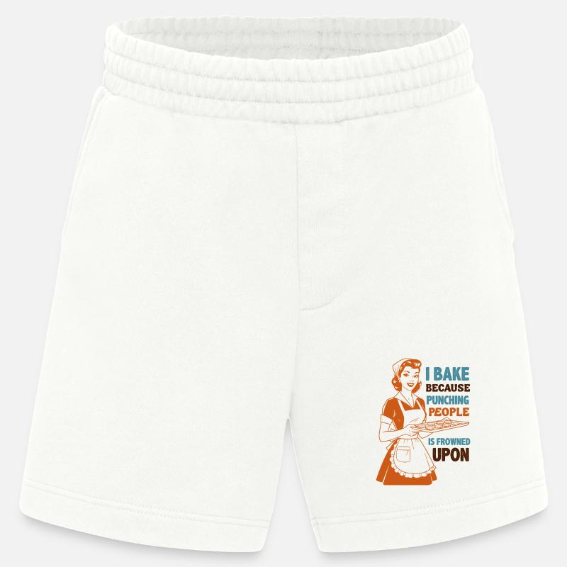 Backenwitz Retro Kitchen Saying: Baking instead of beating - Heavyweight Shorts - made by SPREAD  - OFF WHITE