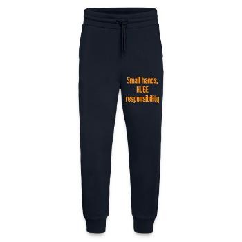 Kleine Hände, riesige Verantwortung Eltern-Spruch - Jogginghose - made by SPREAD - DARK NAVY - Vorne