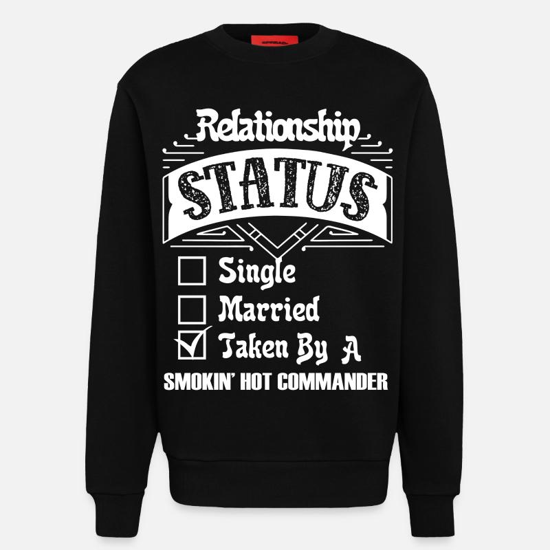 Commander Commander Relationship Status - Sweatshirt - made by SPREAD - SOLID BLACK