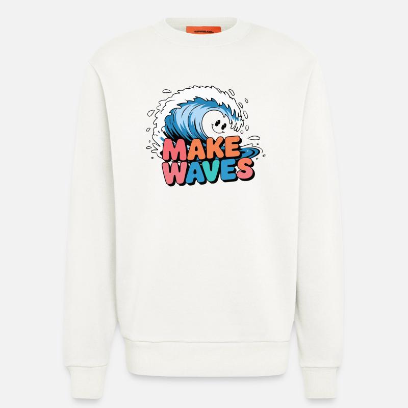 Lebendige Surfwelle mit Make Waves-Text - Sweatshirt - made by SPREAD  - OFF WHITE