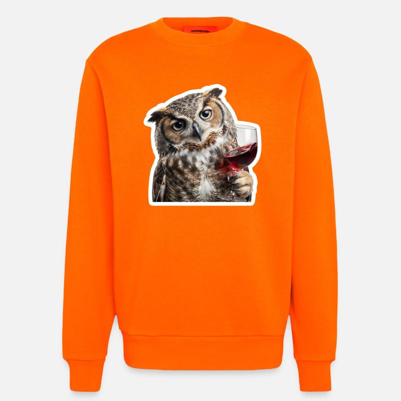 Weise Eule beim gemuetlichen Weinabend - Sweatshirt - made by SPREAD  - SUNSET ORANGE