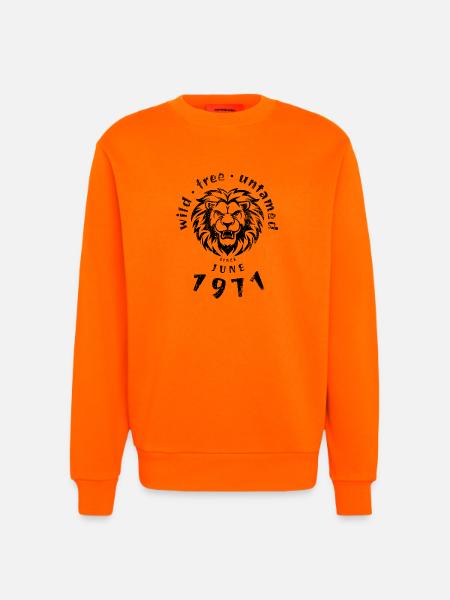 Wild, free & untamed since 06/1971 - Sweatshirt - made by SPREAD  - SUNSET ORANGE