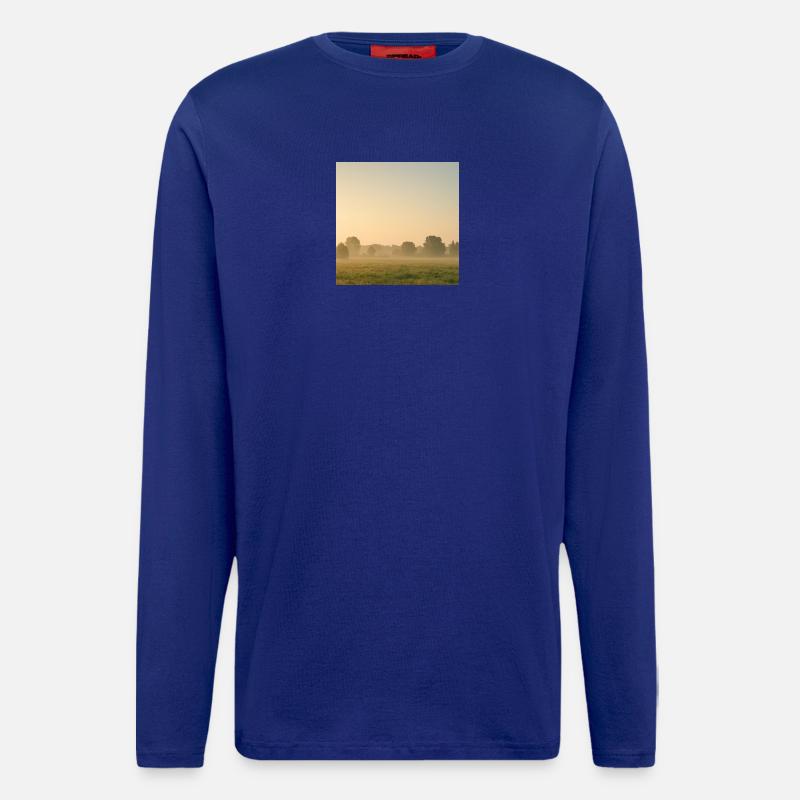 Morgennebel über goldener Wiese - Langarmshirt - made by SPREAD  - Iconic Blue