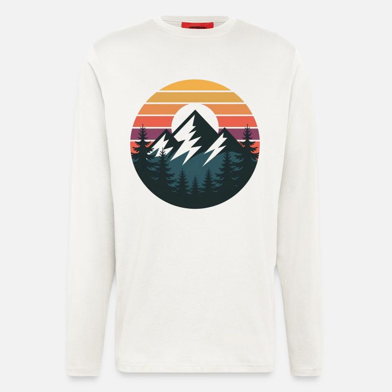Sonnenuntergangsberge Waldsilhouette - Langarmshirt - made by SPREAD  - OFF WHITE