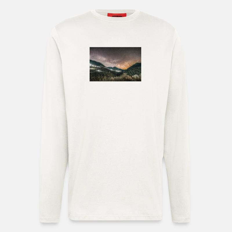 Die Milchstraße oberhalb der Agrafa-Berge - Langarmshirt - made by SPREAD  - OFF WHITE