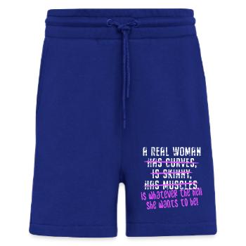 A Real Woman Is Whatever She Wants To Be Feminist - Short bio décontracté fabriqué en UE - Iconic Blue - Devant
