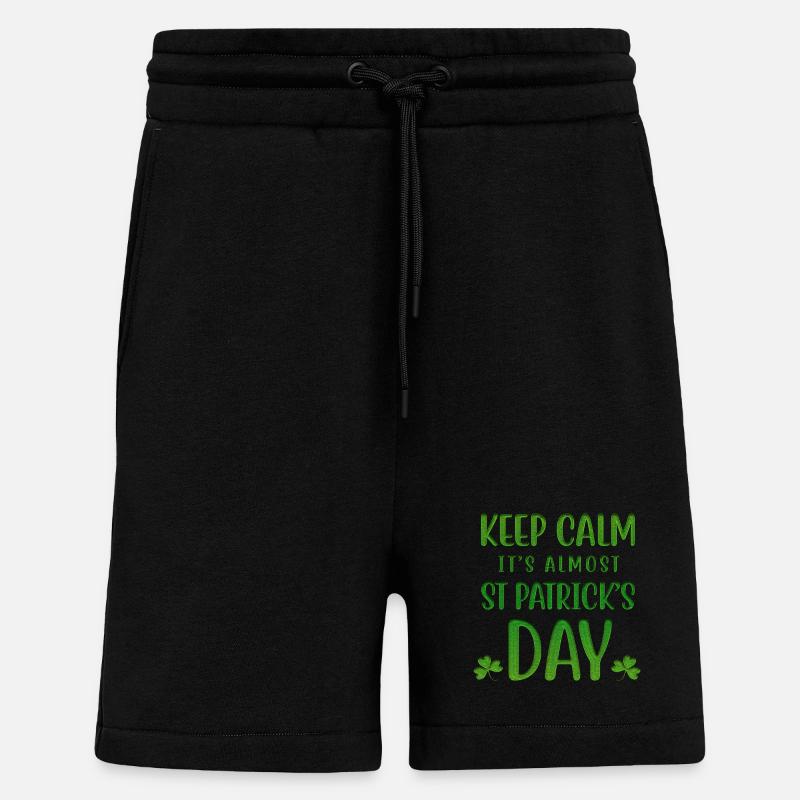Keep Calm is Almost St Patrick's Day - Short bio décontracté fabriqué en UE - SOLID BLACK
