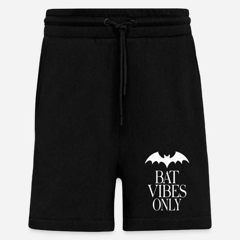 Fledermaus-Vibes Only – Goth-Statement - Shorts - made by SPREAD - SOLID BLACK