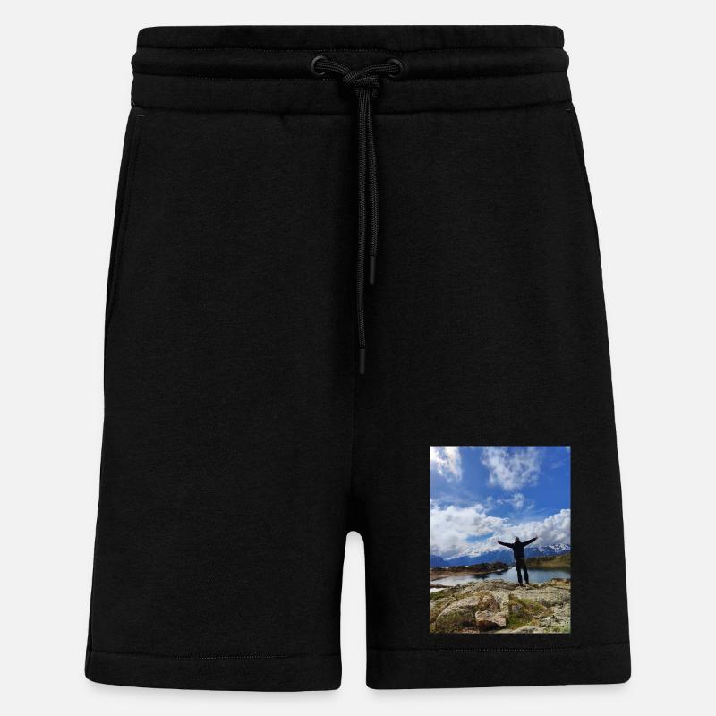 Triumphgipfel an der Spitze - Shorts - made by SPREAD - SOLID BLACK