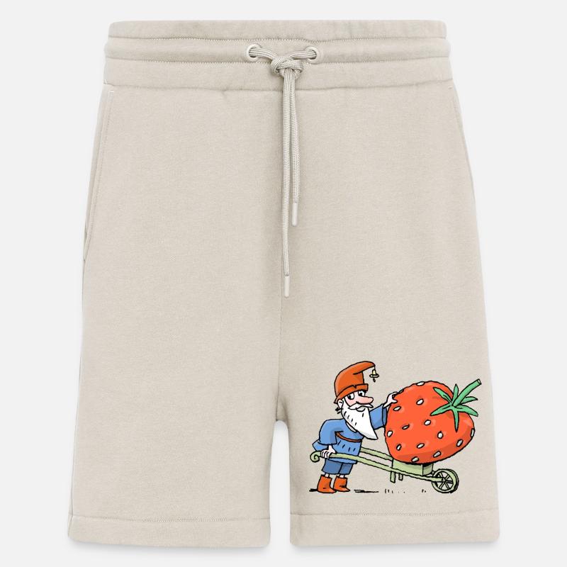 Gnom mit Erdbeere im Obstgarten - Shorts - made by SPREAD - WARM CLAY