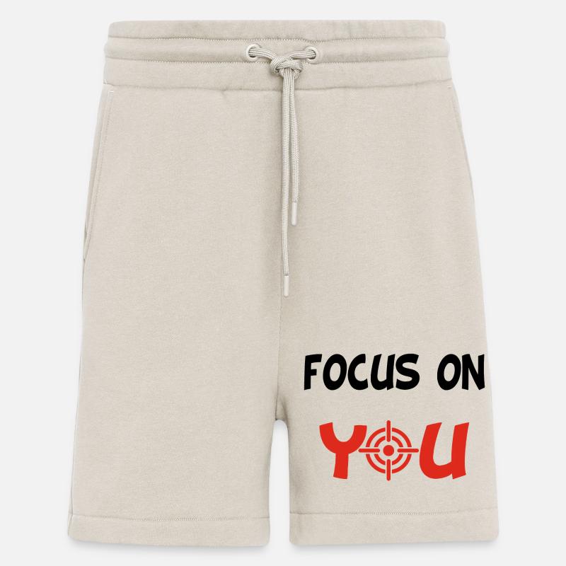 Focus on You (Englisch & Schwarz) - Shorts - made by SPREAD - WARM CLAY