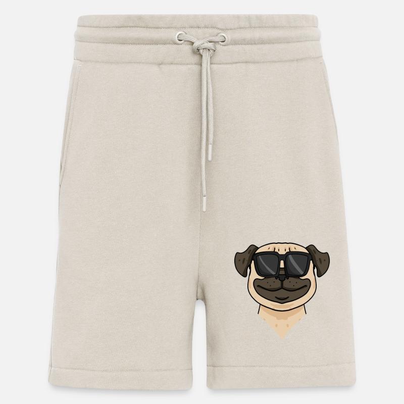 Mops Hund mit Sonnenbrille - Shorts - made by SPREAD - WARM CLAY