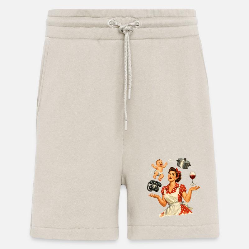 Retro Pin-Up Mom – Multitasking Illustration - Shorts - made by SPREAD - WARM CLAY