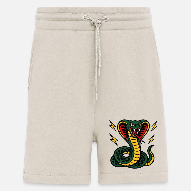 Wilde Kobra mit Tattoo-ähnlichen Blitzen - Shorts - made by SPREAD - WARM CLAY