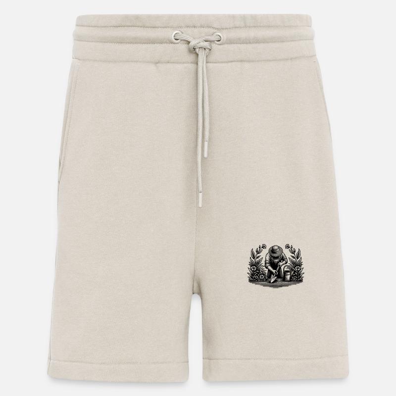 Hobbygärtner beim gärtnern im Blumenbeet - Shorts - made by SPREAD - WARM CLAY