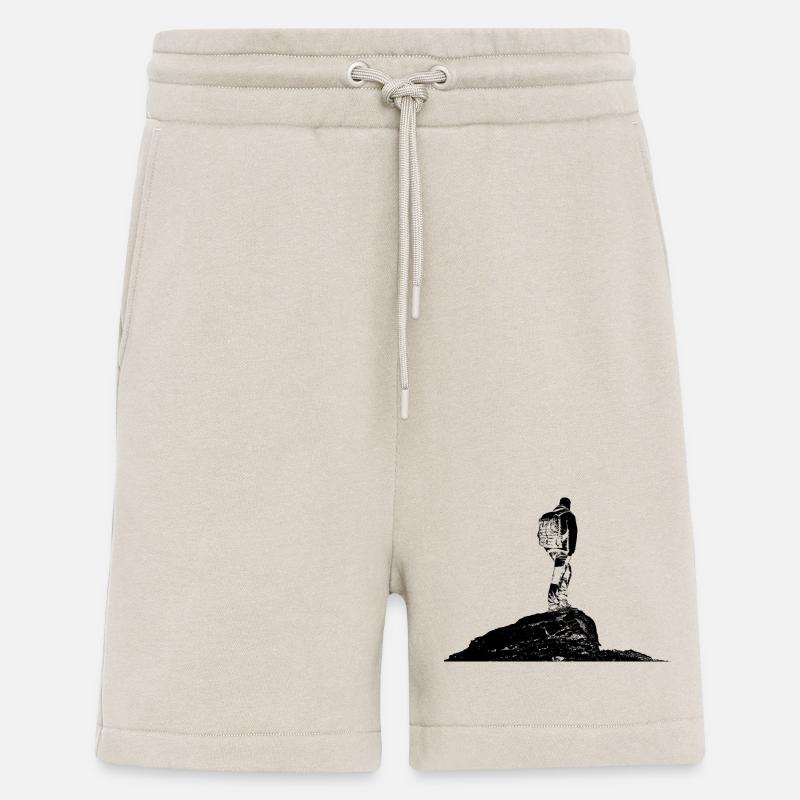 Wanderer auf einem Berg - Shorts - made by SPREAD - WARM CLAY