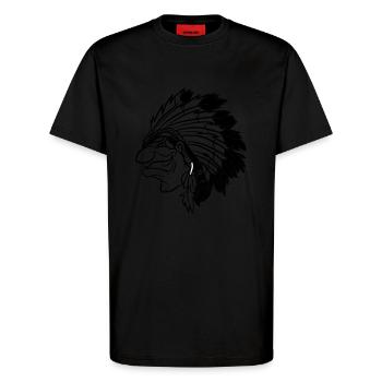 Indianerhäuptling grinst listig Cartoon einfarbig - T-Shirt - made by SPREAD - SOLID BLACK - Vorne - Alina (178cm) & Michal (187cm)