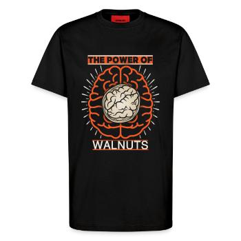 Walnüsse, Gehirn, Gehirnnahrung lustiger Spruch - T-Shirt - made by SPREAD - SOLID BLACK - Vorne - Alina (178cm) & Michal (187cm)