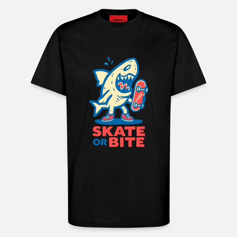 Comic-Hai mit Skateboard und Spruch - T-Shirt - made by SPREAD - SOLID BLACK