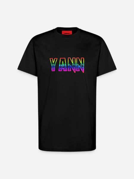 yann rs rainbow - T-Shirt - made by SPREAD - SOLID BLACK