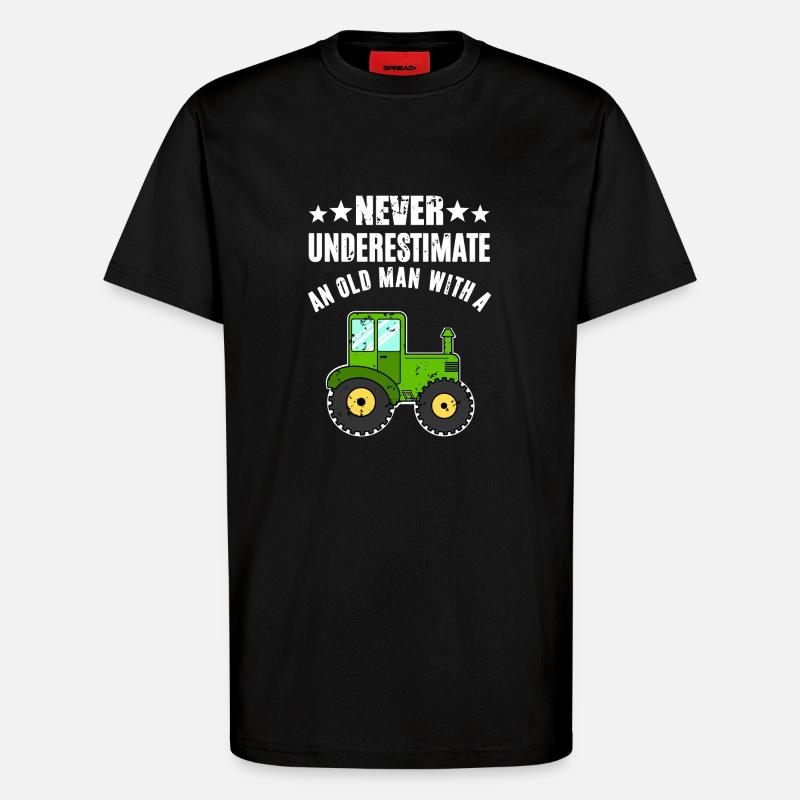 Never Underestimate Traktor - T-Shirt - made by SPREAD - SOLID BLACK