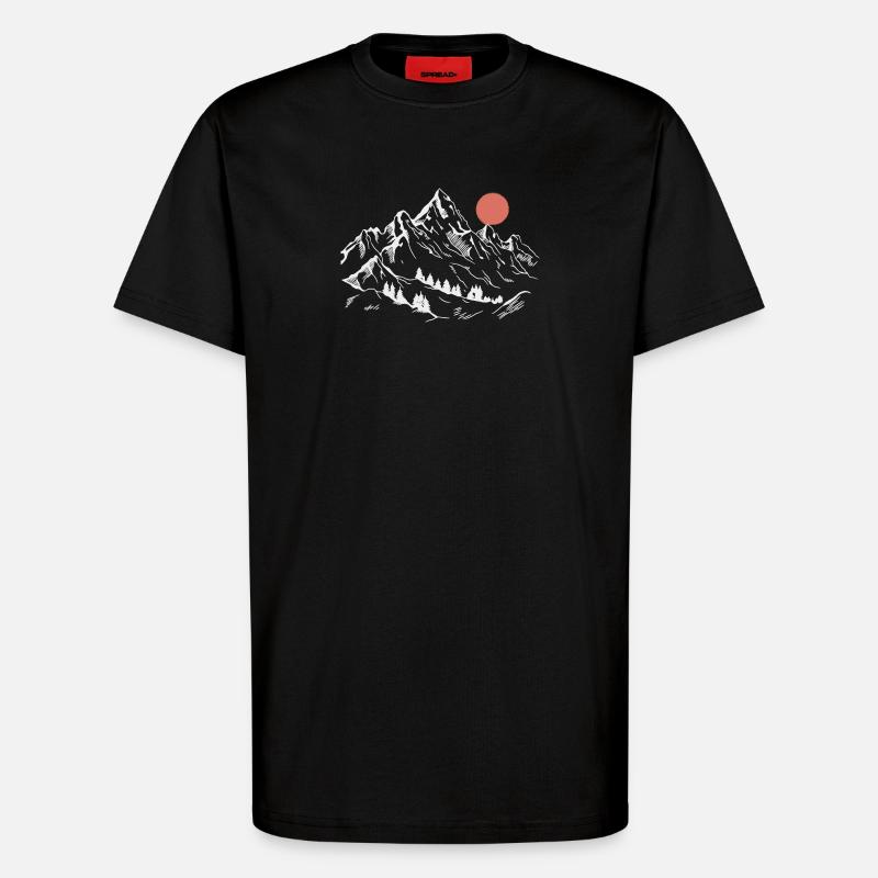 Schneebedeckte Gipfel unter roter Sonne - T-Shirt - made by SPREAD - SOLID BLACK