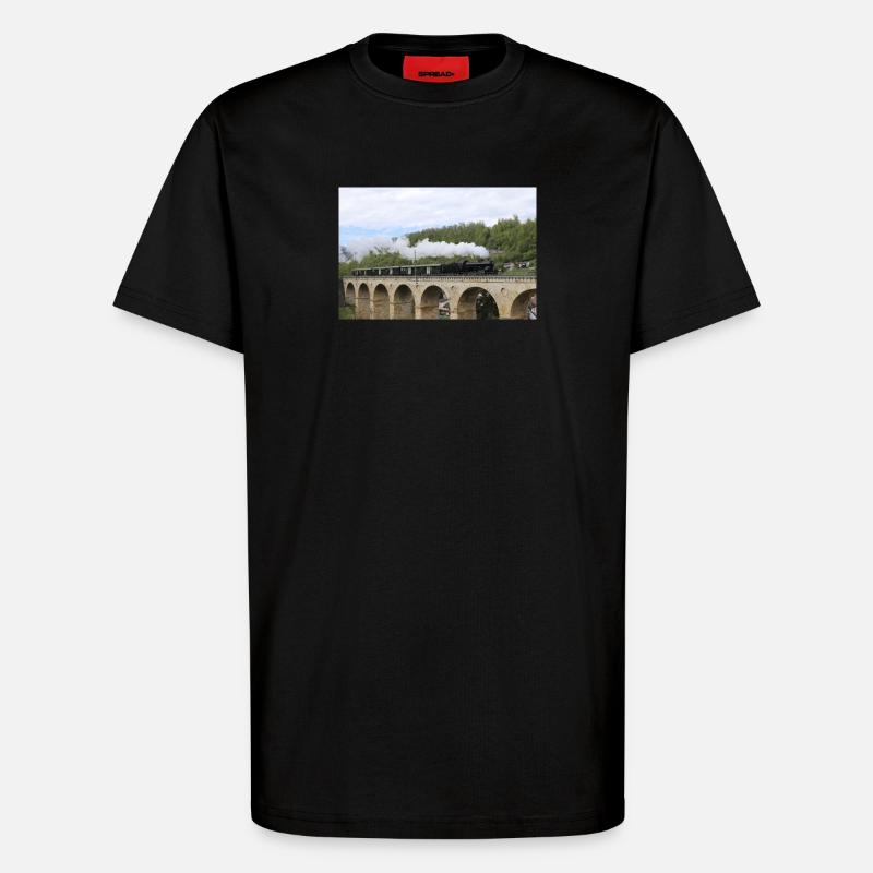 SBB Lok auf Viadukt - T-Shirt - made by SPREAD - SOLID BLACK