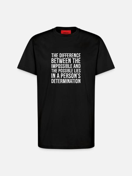 la différence entre l’impossible et le - T-shirt bio décontracté fabriqué en UE - SOLID BLACK