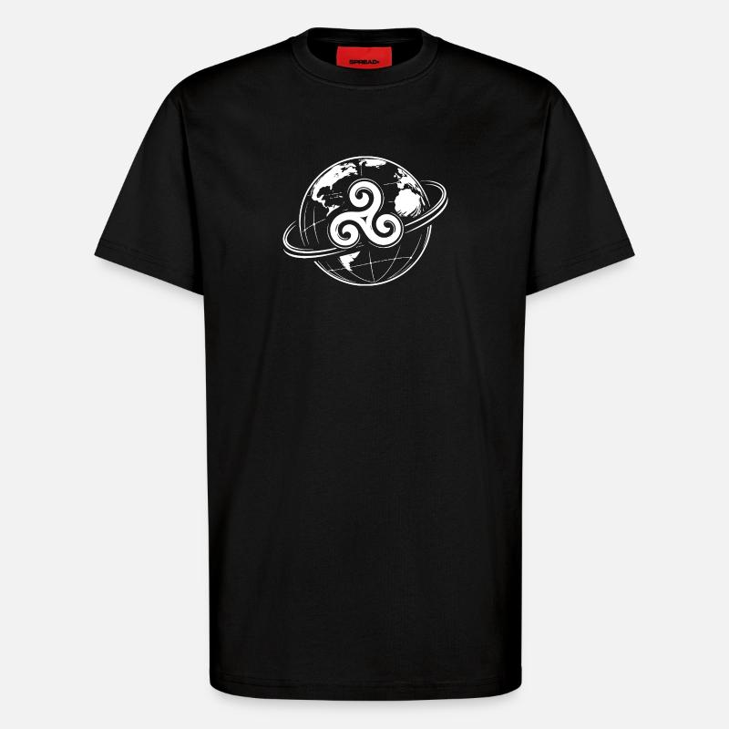 Breton Triskel Globe Celtic Brittany - T-Shirt - made by SPREAD - SOLID BLACK