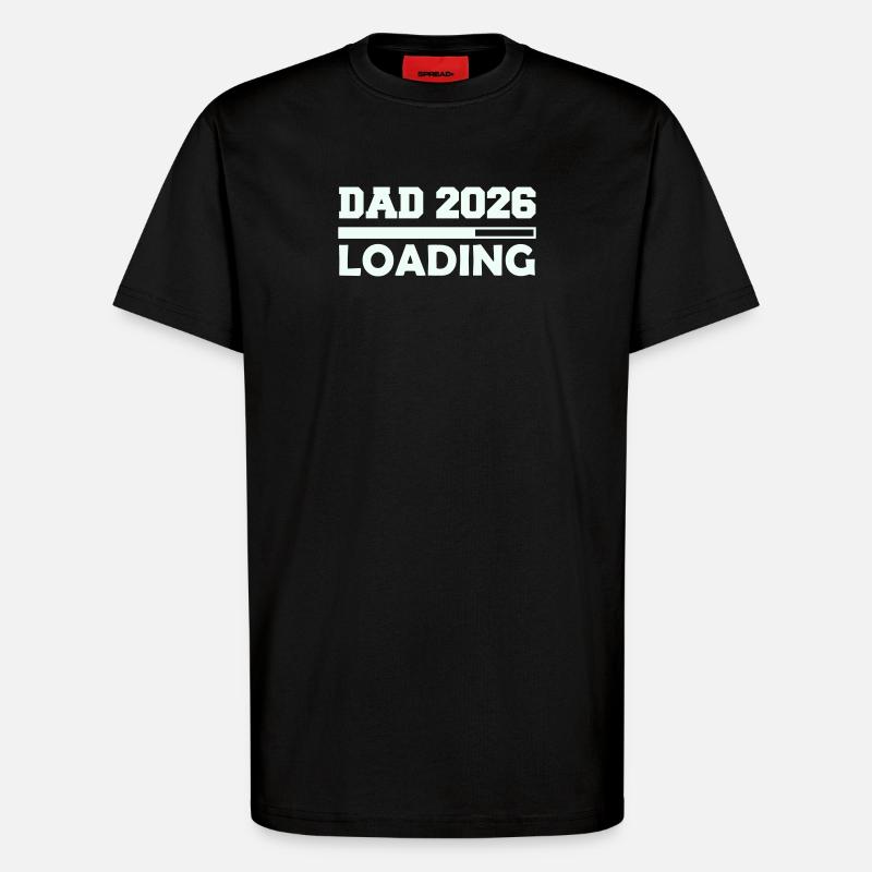 Papa 2026 lädt - T-Shirt - made by SPREAD - SOLID BLACK