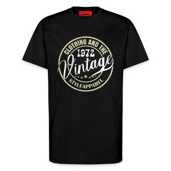 Jahrgang 1972 Geburtstagsgeschenk 1972 Retro 1972 - T-Shirt - made by SPREAD - SOLID BLACK - Vorne - Alina (178cm) & Michal (187cm)