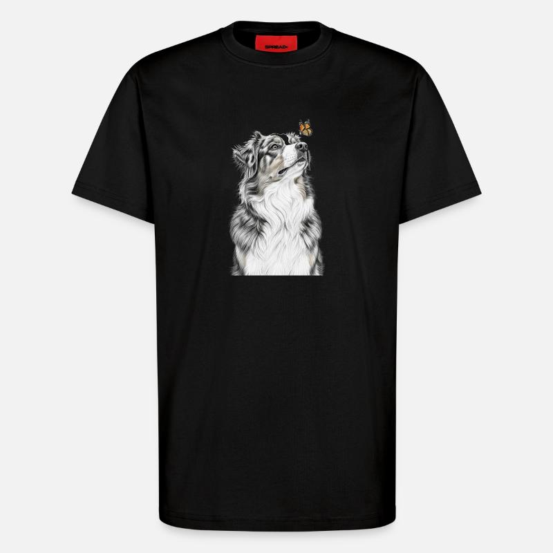 Aussie blickt Schmetterling Australian Shepherd - T-Shirt - made by SPREAD - SOLID BLACK