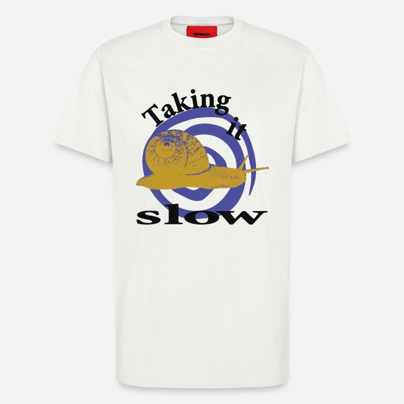 Entspannte Schnecke – Taking It Slow - T-Shirt - made by SPREAD - OFF WHITE