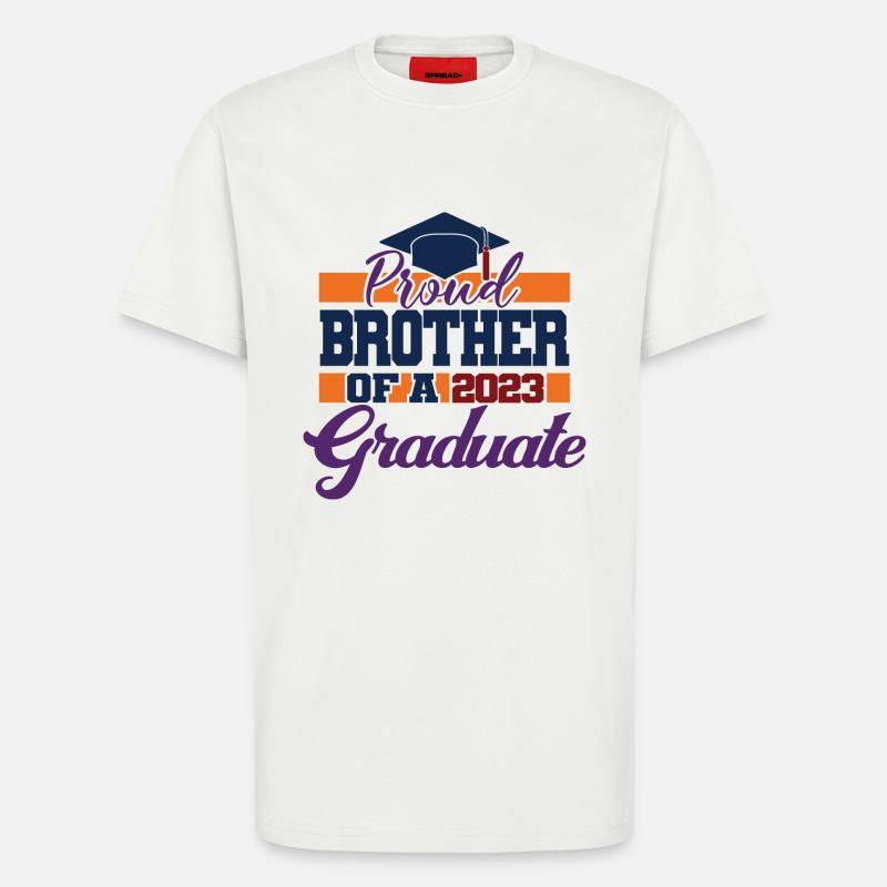 Stolzer Bruder eines Abschlussgeschenks 2023 - T-Shirt - made by SPREAD - OFF WHITE