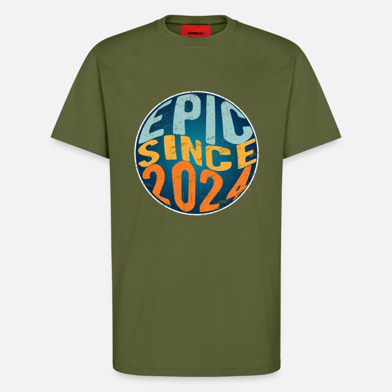 Episch Seit 2024 - T-Shirt - made by SPREAD - MOSS GREEN