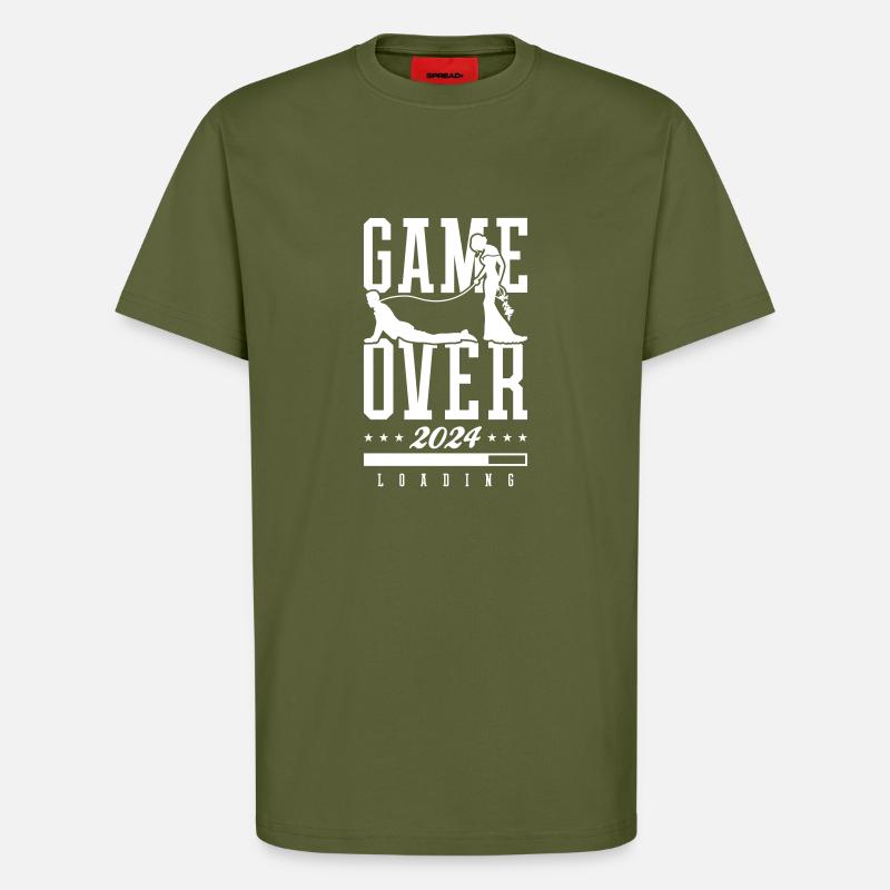 Hochzeit Loading 2024 Game Over - T-Shirt - made by SPREAD - MOSS GREEN