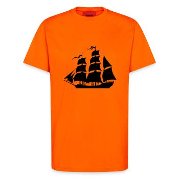 Sailboat eu - T-Shirt - made by SPREAD - SUNSET ORANGE - Front - Alina (178cm) & Michal (187cm)