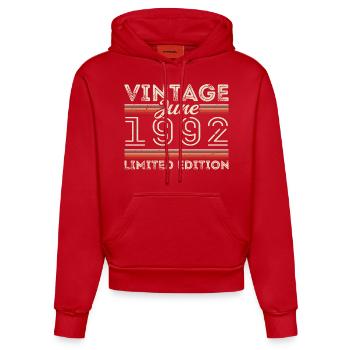 Juni 1992 Juni Geburtstagsgeschenk Juni 1992 - Organic Fitted Hoodie Made in EU - Rot - Vorne