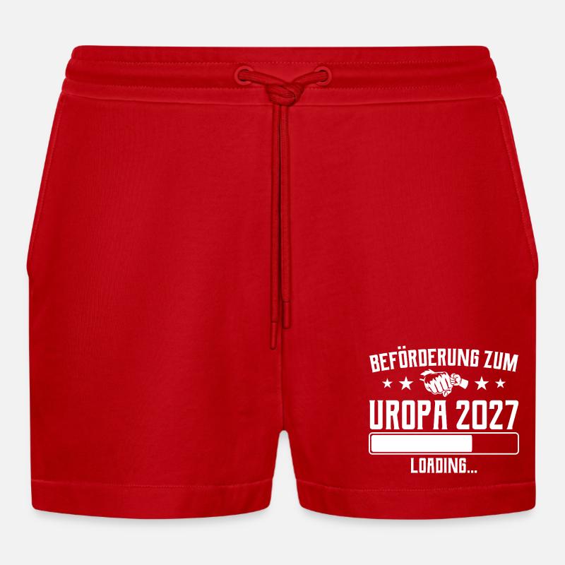 Werdender Uropa 2027 Beförderung Loading - Organic Relaxed Cropped Shorts Made in EU - Rot