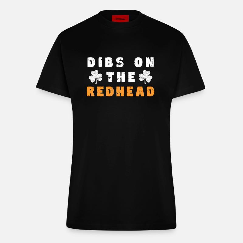 Dibs on the redhead - St Patricks Day Spruch - Fitted T-Shirt - made by SPREAD - SOLID BLACK