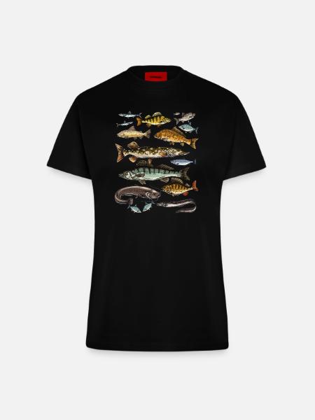 T-Shirt für Angler.Fishing Geschenkidee - Fitted T-Shirt - made by SPREAD - SOLID BLACK