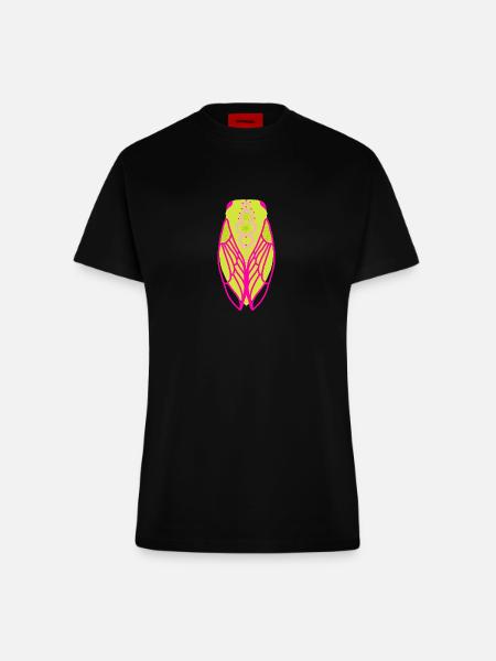 Fluoreszierende farbige Zikade - Fitted T-Shirt - made by SPREAD - SOLID BLACK