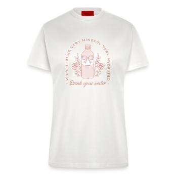 Trinken Sie Wasser Hydratation Zitate rosa lustige Erinnerung - Fitted T-Shirt - made by SPREAD - OFF WHITE - Vorne