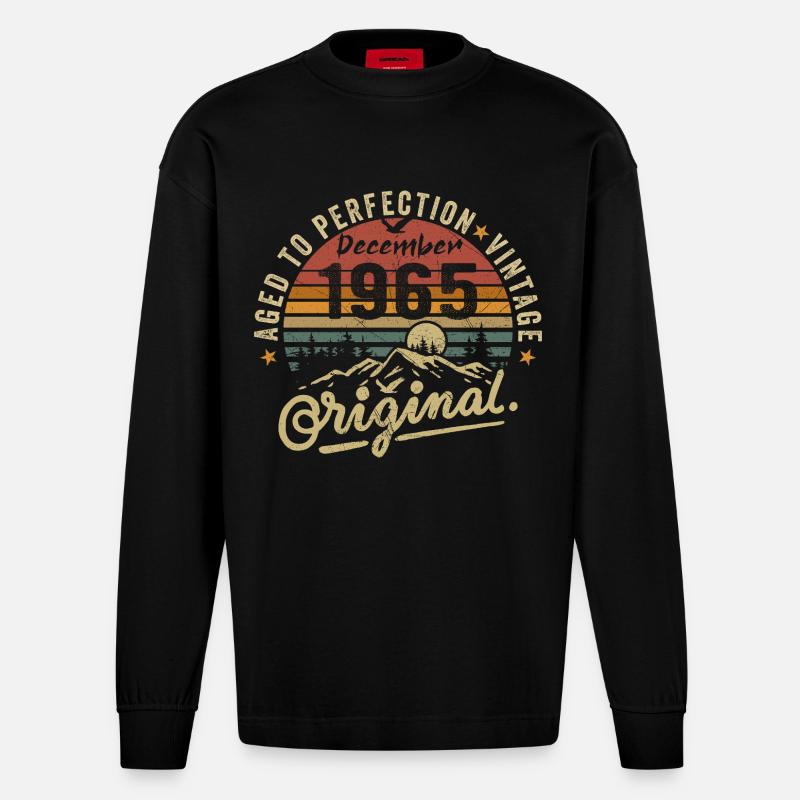 Legenden wurden im Dezember 1965 - Heavyweight Oversized Organic Langarmshirt Made in EU - SOLID BLACK