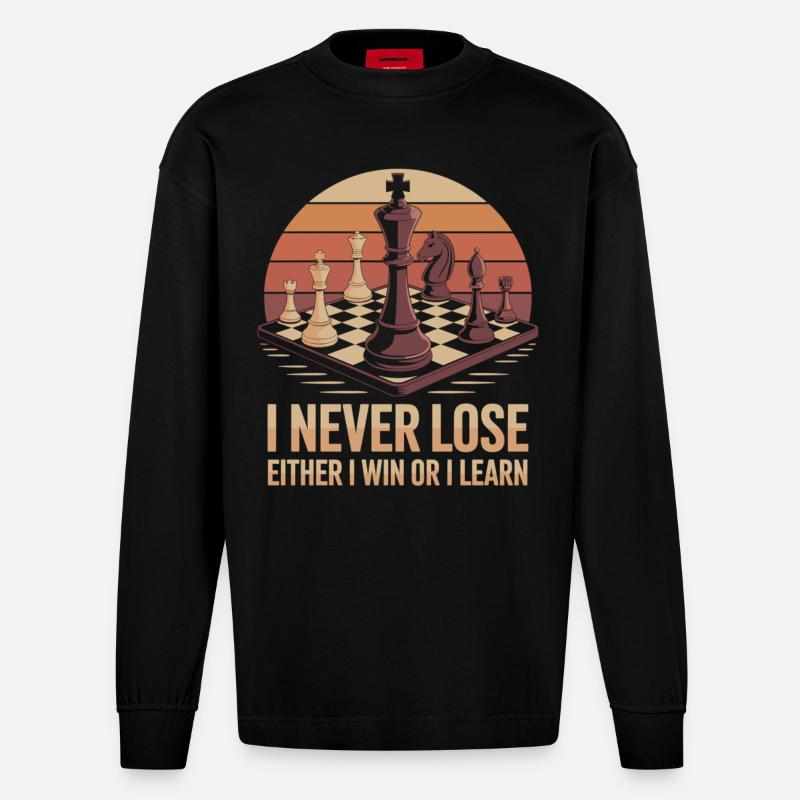 Schach: Entweder Sieg oder Lektion - Heavyweight Oversized Organic Langarmshirt Made in EU - SOLID BLACK