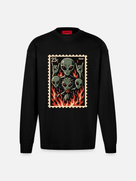 Aliens with mask and fire - Heavyweight Oversized Organic Longsleeve Shirt Made in EU - SOLID BLACK