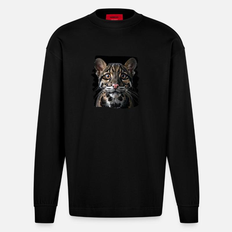 Clouded Leopard Nebelparder - Heavyweight Oversized Organic Langarmshirt Made in EU - SOLID BLACK