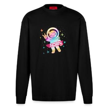 AIDEN - Beau nom de garçon avec astronaute mignon - Manches longues bio épais oversize fabriqué en UE - SOLID BLACK - Devant